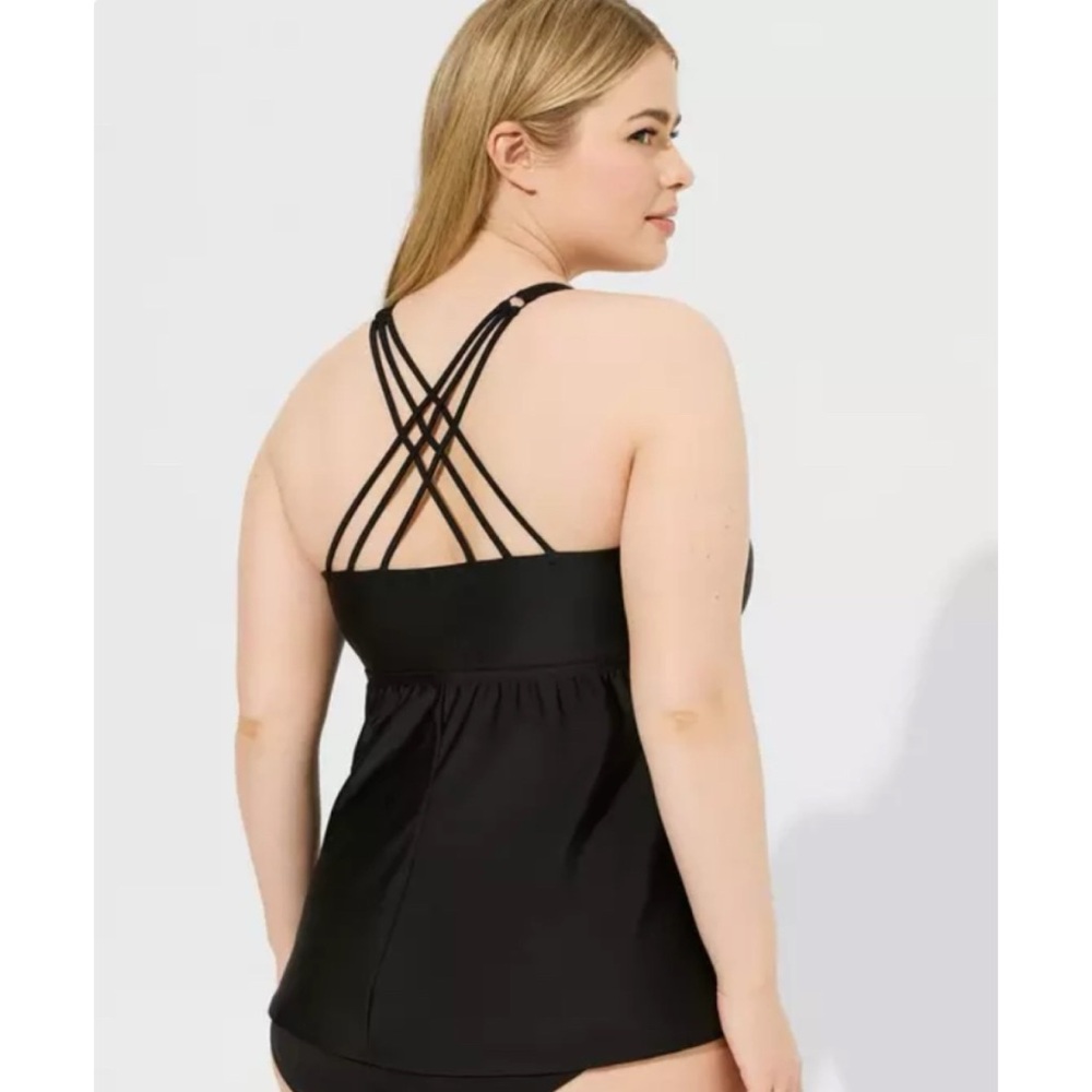 🆕 Black Strappy Back Tankini Active Swim Top 0 L 12 NWT Torrid New!